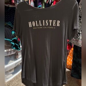 Woman’s tshirt. Worn a few times. In good condition